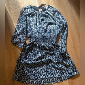 Joe fresh long sleeve dress. Size medium. Black and Tan